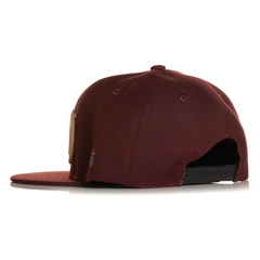 Gorra Sullen Crow Skull Snapback Bordo - KITCH TECH