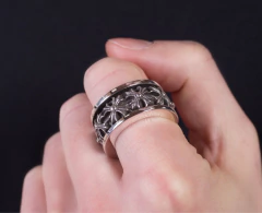 Anillo Cruz Chrome Hearts Mod 9 - KITCH TECH