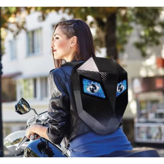 Mochila Rigida Luz Led Con Ojos Casco Moto Carbono Bluetooth en internet