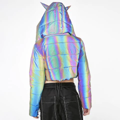 CAMPERA REFLECTIVA PUFFER CROP TOP CUERNOS en internet