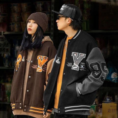 CAMPERA VARSITY JACKET UNIVERSITARIA Y EYE MARRON - KITCH TECH