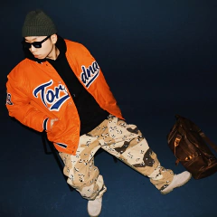 CAMPERA VARSITY JACKET UNIVERSITARIA TORDNA NARANJA on internet