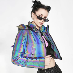 CAMPERA REFLECTIVA PUFFER CROP TOP CUERNOS - comprar online