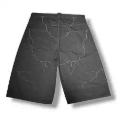 Bermuda Baggy Negra Rayo Cruz - comprar online
