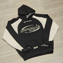 Buzo Hoodie Boxy Twinkling Negro on internet