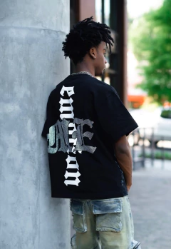 Remera Mixed Emotion Boxy Fit Strass Astronaut Rhinestone Tee 160 U$D