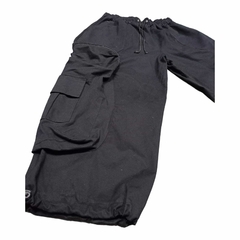 Pantalon Cargo Tempo Ancho Baggy Negro en internet