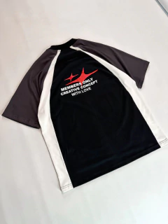 Remera Boxy Fit Club Members Triple Corte - comprar online