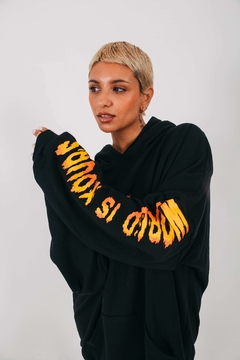 Buzo Maxi Hoodie World Is Yours