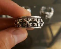 Anillo Cruz Chrome Hearts Mod 9 en internet