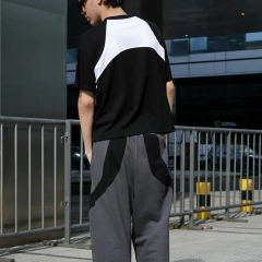 Image of Remera Boxy Fit Urban Tribal Negro