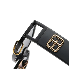 Anteojos de Sol Rectangulares Metal Piercing