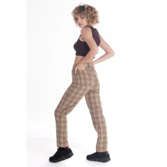 Pantalones Asesinos Mom Hawai en internet