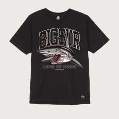 Remera Life Is Pain - Shark Attack