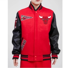 Campera Campeonato Varsity Universitaria Chicago Bulls Roja/Negra