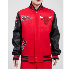 Campera Campeonato Varsity Universitaria Chicago Bulls Roja/Negra