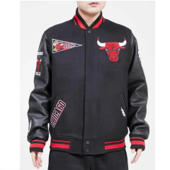 Campera Campeonato Varsity Universitaria Chicago Bulls Negra
