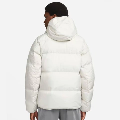 Campera Nike Sportswear Stormfit Windrunner Light Bone - usd450 - KITCH TECH