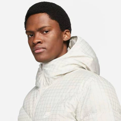 Campera Nike Sportswear Stormfit Windrunner Light Bone - usd450 - tienda online
