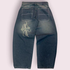 Pantalón Jean Baggy Y2k Tribal Cruz Tattoo en internet
