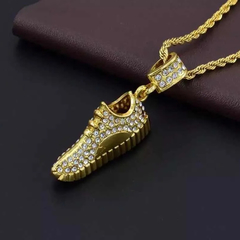 Cadena C/ Dije Zapatilla Yessy C/ Strass - comprar online