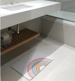 Alfombra de baño acolchonada Rainbow en internet