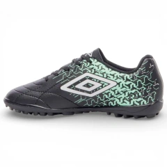BOTIN UMBRO CLASS NEO JR NEGRO VERDE (UM1372465) en internet