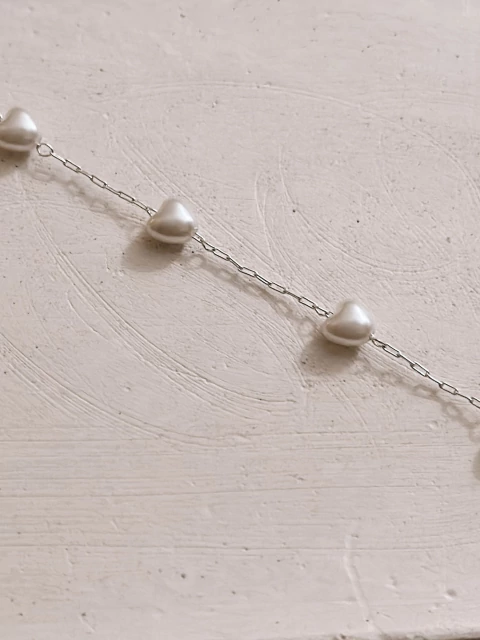 Pulsera corazoncitos Perlados - comprar online