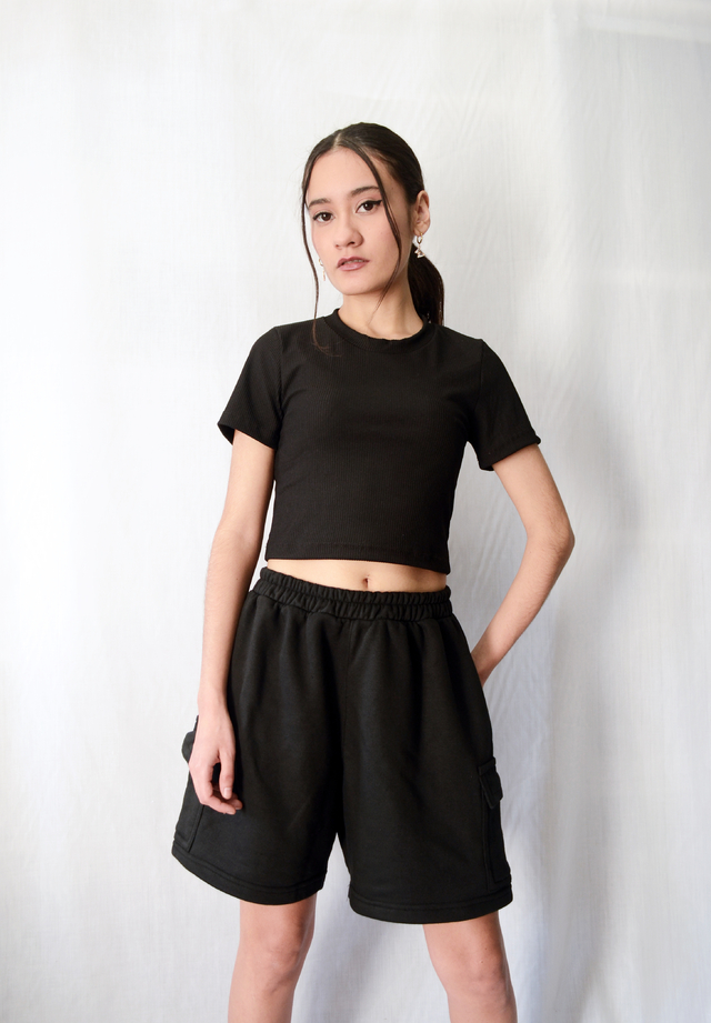 Remera Negra crop thumbnail 2