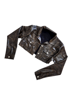 CAM109 CAMPERA CROP ENGOMADA CHOCO
