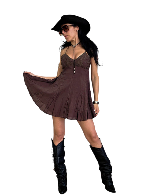 V654 VESTIDO IMPORTADO BAMBU/BORDADO CHOCO