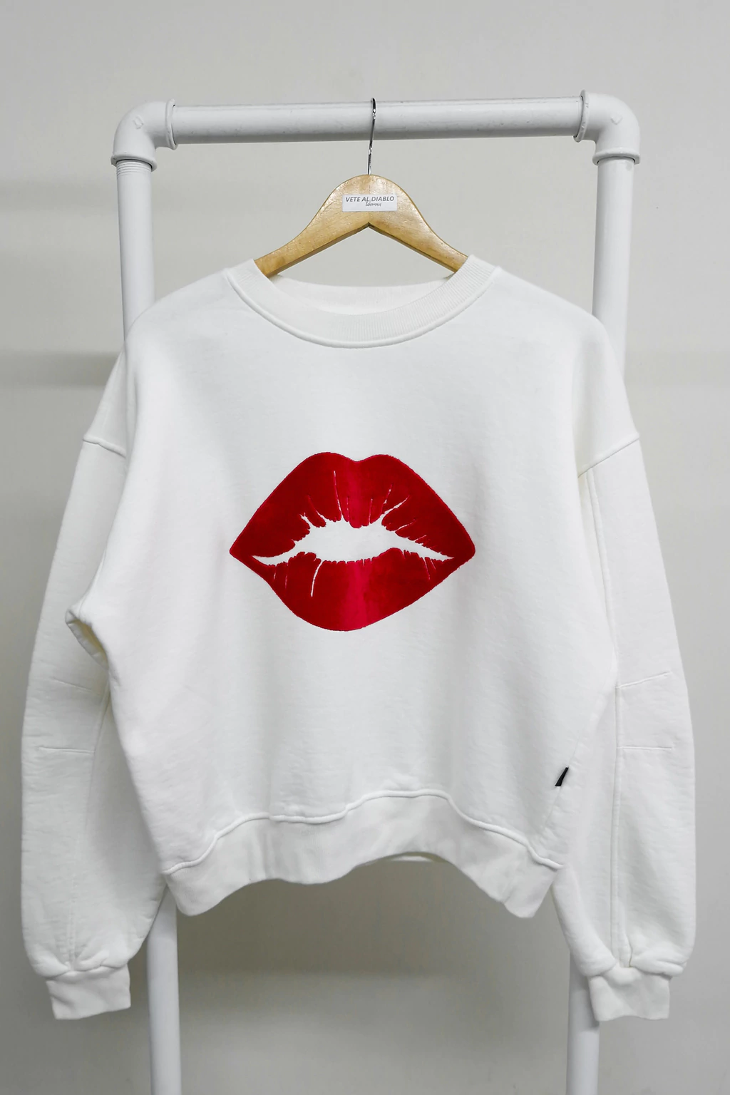 BUZO KISS ME