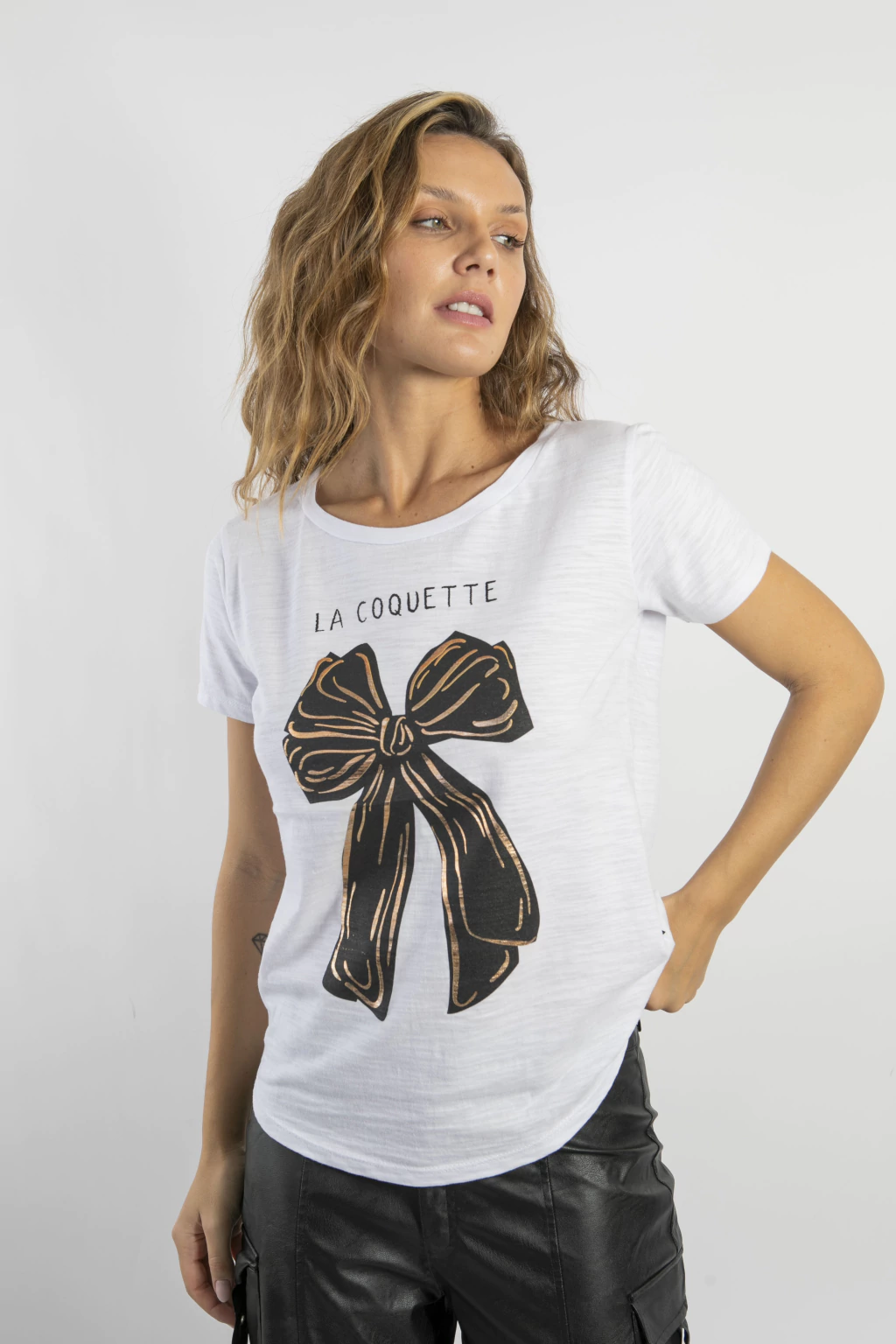 REMERA COQUETTE