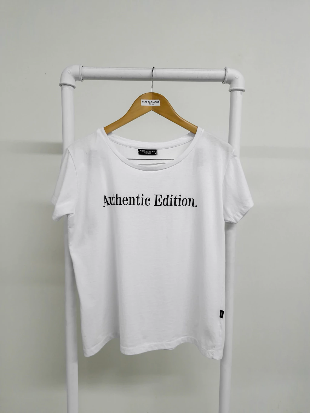 REMERA AUTHENTIC EDITION