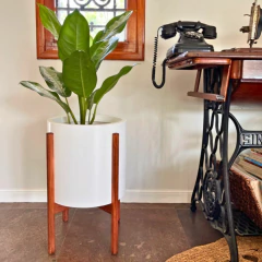 PIE BOHO FINO + MACETA ROTOMOLDEADO - comprar online