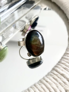 Anillo de alpaca con Labradorita