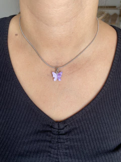 Collar mariposa. Transformación en internet
