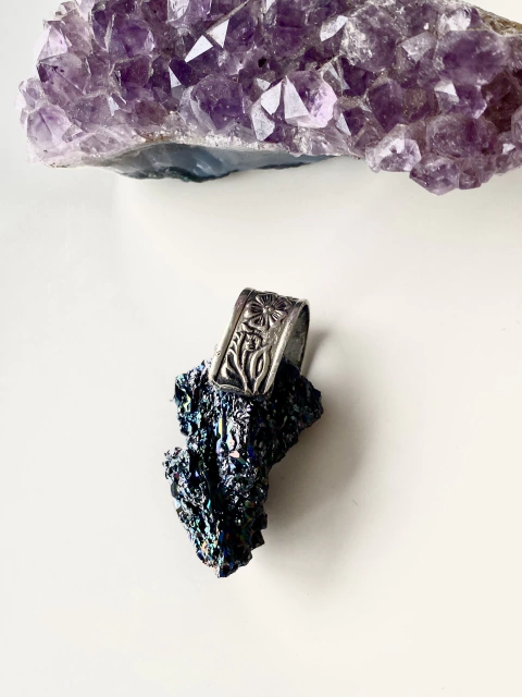 Dije lineal de diamantina