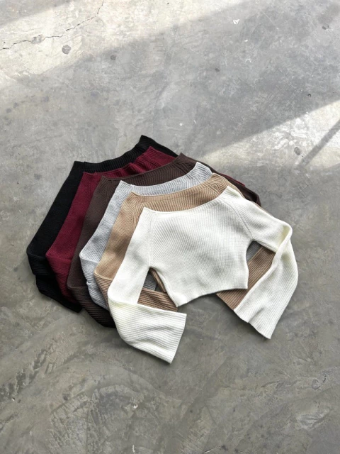 SWEATER CROP MANGA OXFORD