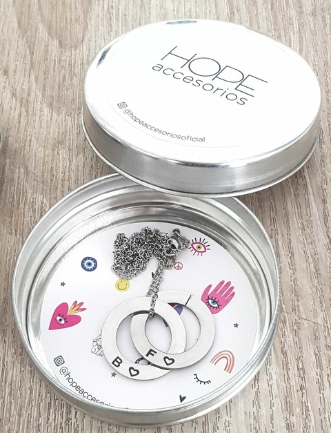 Give Love latita packaging