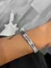 Pulsera esclava ajustable good vibes en acero quirúrgico