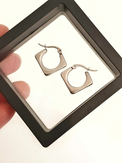 Aros Emily