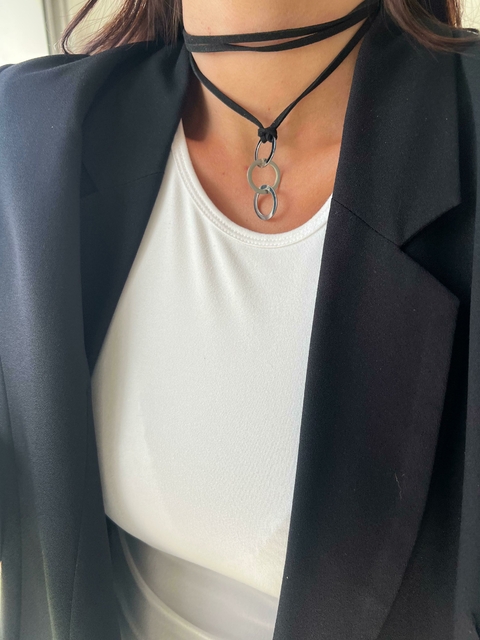 Collar Ikia tiento gamuzado
