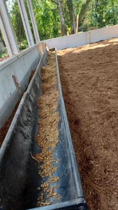 Cocho J Modular em Polietileno - comprar online