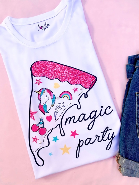 TSHIRT UNICORN MAGIC PARTY (PÉROLA NA ESTAMPA)