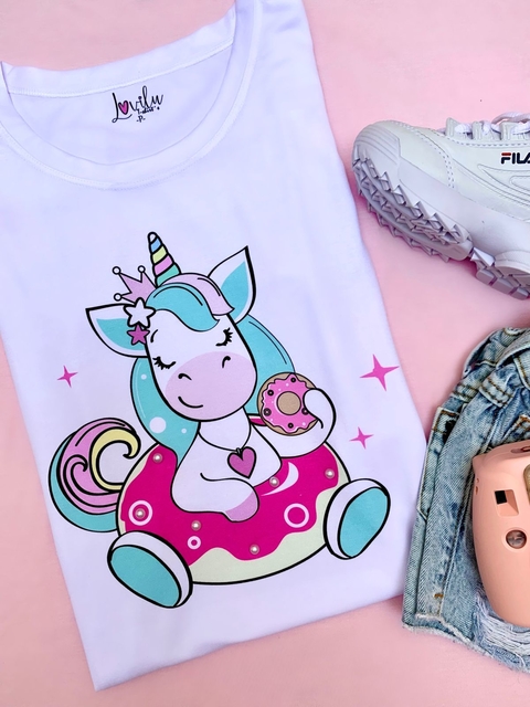 TSHIRT UNICORNIO NO DONUTS (PÉROLA NA ESTAMPA)