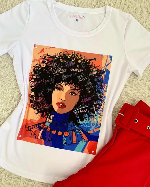 TSHIRT MULHER NEGRA DE INVERNO (PÉROLA NA ESTAMPA)