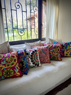 ALMOHADON BOHO TURQUESA - El Almacén de Totó® | #Inspirando Mujeres
