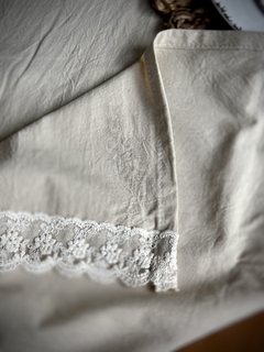 MANTEL TUSSOR CON PUNTILLA ARENA - comprar online