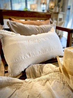 ALMOHADON NIDO RAYAS NATURAL - comprar online
